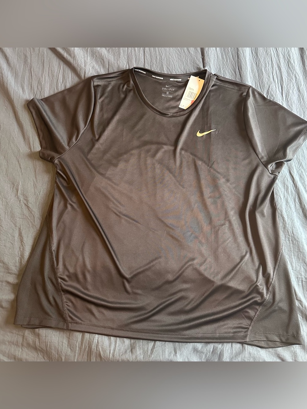 Black Nike Women’s Short Sleeve Dri-FIT Running Tee — NWT Size 1X